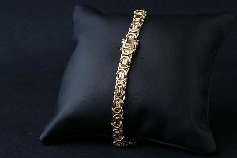 Bracelet Flat royal chain in 14 carat solid gold, and with box lock. Stamped 585 
BNH.