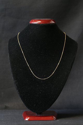 Armor facet necklace in 9 carat gold
Length 46 cm
Stamped 375