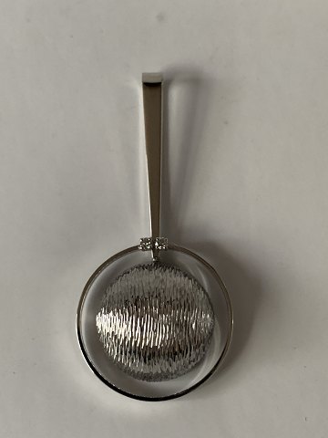 item no: 590687
