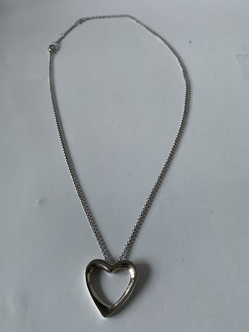 Georg Jensen Årssmykke 2014
Halskæde og vedhæng.