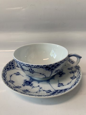 Musselmalet Halvblonde Tekop med underkop.
Dek. Nr. 1/525 eller 081