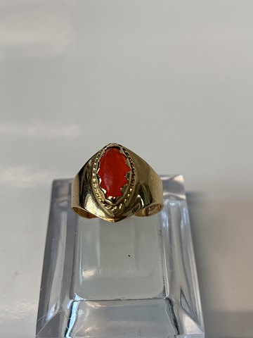 18 karat guld, Damering med rød sten.
Ring størrelse 49.