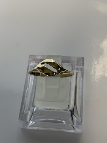 8 karat Damering i guld.
Ring størrelse 57.