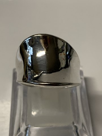 Dame ring i Sterlingsølv. 
Størrelse. 60.