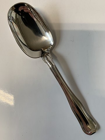 Barneske i Dobbeltriflet sterling sølv af Georg Jensen.
Længde 15.5 cm.