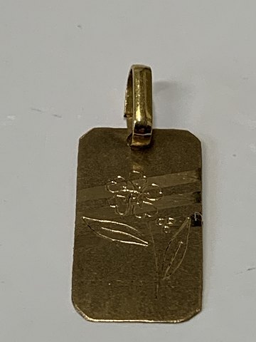 Id Plate Scrouples with Flower Charms / Pendant in 18 carat 
Height 18.10 mm Id Plate Scrouples with Flower Charms / Pendant in 18 carat 
Height 18.10 mm