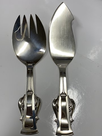 Fish serving set with Dolphins in silver Carl M. Cohr
Length 22.5 and 25.5 cm