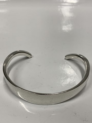 Frank Ahm Sterling Silver Bracelet
Measures 6.2 x 5.1 cm
No. 80.