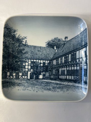 Bing & Grondahl Square Asian Alborghus Castle.Decoration No. 9542-455