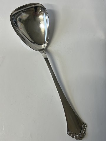 Serveringsske Victoria SølvpletLængde 27,3 cm.