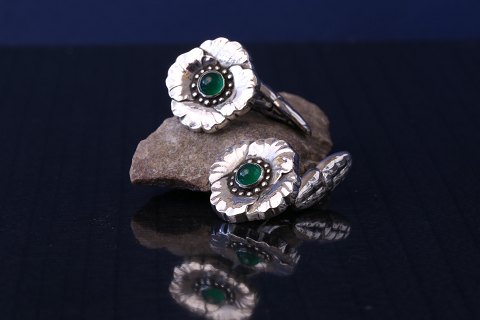 Georg Jensen Sterling Silver Cufflinks No 47 with green agate. Measures 1.9 cm