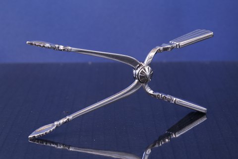 Georg Jensen Bernadotte sugar tongs sterling silver.Length 10.5 cm.
