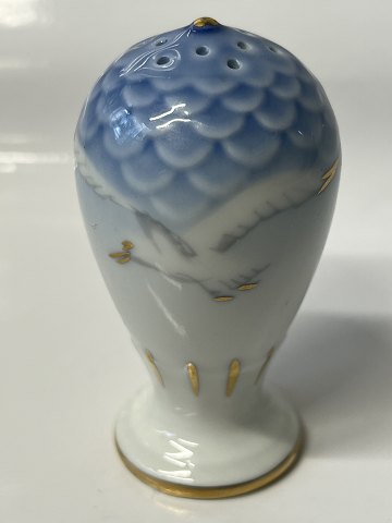 Bing & Grondahl Seagull set with gold rim, Pepper potHeight 7.5 cm
