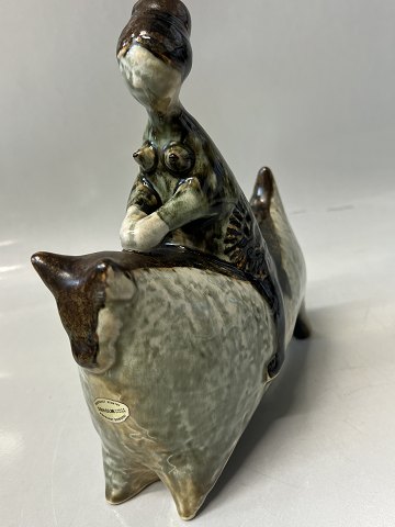 Figur, keramik, Pige på hest "Honeymoon"Søholm, Bornholm