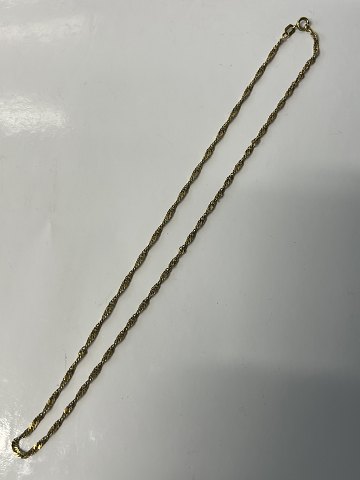 14 karat gold necklace.Length: 44.0 cm.