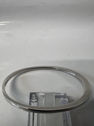 Armring i sterlingsølvMåler 6,6 x 5,5 cm