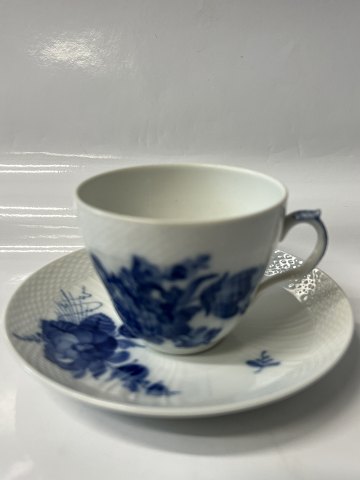 Royal Copenhagen Blue Flower Curved, large coffee cup/saucer.Decoration No 10/1870