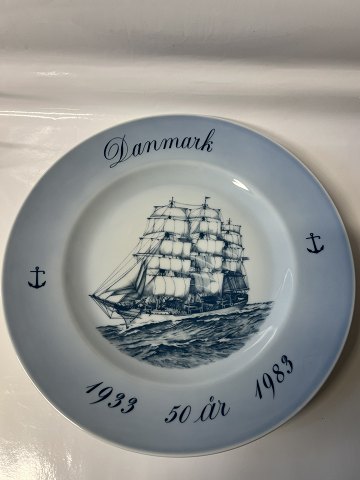 Bing & Grøndahl Platte Skoleskibet Danmark Jubilæum Skibs Platte 50 år 1933 - 1983.