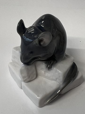 Royal Copenhagen figurine, Mouse on Sugar Loaf.No. 510.