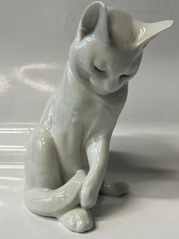 Royal Copenhagen Figur, Hvid Kat.Dek. Nr. 340.