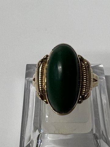 14 carat gold ladies ring with green jade.Ring size 55.