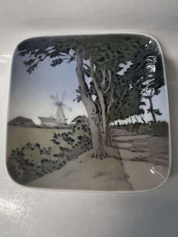 Royal Copenhagen Square dish, Dybbøl Mølle.Deco. No. 3373.
