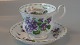 Kaffekop med underkop "Februar" Royal Albert Månedstel 
Engelsk Stel
Blomstermotiv :Violets
web 11346  SOLGT
