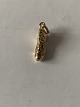 Charm shaped like soccer shoes in 14 carat gold, stamped 585.