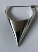 Georg Jensen sterlingsølv  broche
Mål: H: 5,9 x B: 4,5 cm.