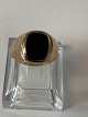 Herre Signet Ring i 8 karat guld med sort onyx.
Størrelse 61.