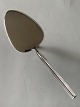 Cake spatula Ballerina Silver plated
Length. 17.5 cm