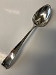 Barneske Georg Jensen Sterlingsølv
Stempel: GJ 1945 -
Længde 15 cm.