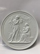 Royal Copenhagen Bisquit platte af Thorvaldsen "Mandom og efterår" 14 cm.