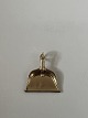 Sweeping Tray Pendant / Charms in 14 carat goldHeight 2.0 cm