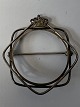 Brooch in sterling silver for coin.H 4.8 x W 4.5 cm.Measurements for coin 3.3 cm.