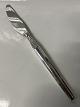 Cheri Dinner knife with serrated edge Silver plated.Length 22.2 cm.